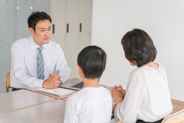 担任と保護者様とのコミュニケーション取り方